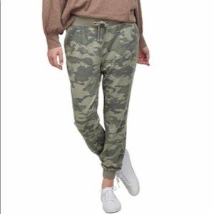 NWT Mud Pie Fanning Jogger Green Camo Size Large